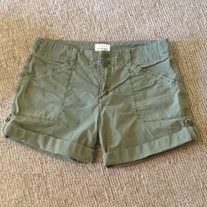 Sanctuary green ladies shorts-size 28